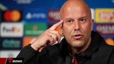 Arne Slot đáp trả chỉ trích tại Liverpool còn Pep giữ Man City trên mặt đất