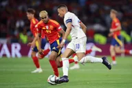 Ngôi sao hàng đầu Real Madrid chọn ai giữa Yamal và Dembélé cho Quả bóng Vàng