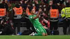 Idah kết thúc tuần 'điên rồ' với bàn thắng quan trọng cho Cộng hòa Ireland