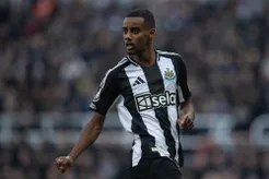 Newcastle United đã tiến hành các cuộc thảo luận quan trọng với Alexander Isak giữa lúc Liverpool thể hiện sự quan tâm