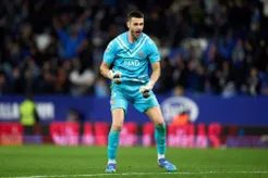 Real Madrid thực hiện bước đi đầu tiên giành 'người thừa kế Courtois' Joan Garcia giữa lúc tương lai của Lunin còn bất ổn
