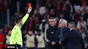 Mourinho Bị Nghi Cố Tình Ăn Thẻ Đỏ Né Real Madrid