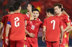 ĐTQG Việt Nam bổ sung lực lượng