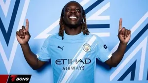 Show diễn của Doku biến anh thành chìa khóa vô địch của Man City