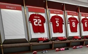 Liverpool biến mùa giải mới thành hành trình tưởng nhớ Jota