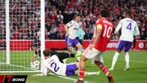 Nottingham Forest Thắng Aston Villa 1-0 Tiến Gần Chung Kết