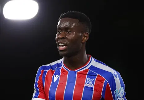 Liverpool Đang Tranh Giành Hậu Vệ Crystal Palace: Slot Có Nên Chiêu Mộ Anh Ấy?