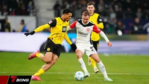 Dortmund hạ gục Frankfurt sau những màn rượt đuổi tỷ số kinh điển