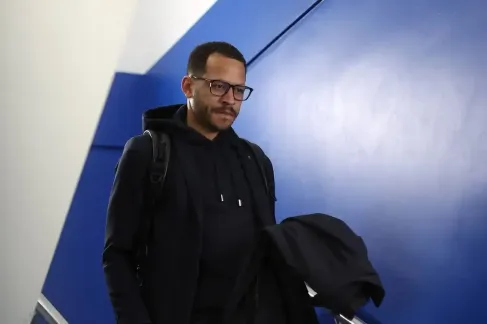 4 nguyên nhân khiến Liam Rosenior mất việc tại Chelsea