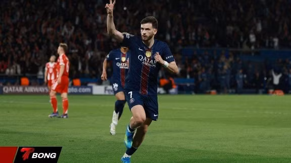 Kvaratskhelia mở khóa trận Lens, PSG sớm lên ngôi vương Ligue 1 2026