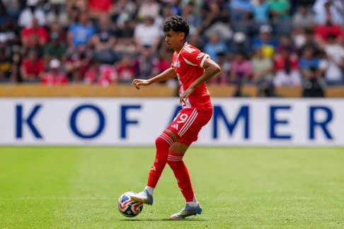 Bayern Munich chuẩn bị chuyển Adam Aznou đến Getafe