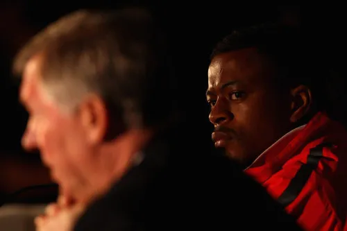 Patrice Evra nói về Sir Alex Ferguson: ‘Nếu ông ấy huấn luyện ngày nay, có lẽ sẽ phải vào tù’