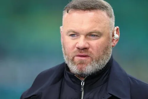 Rooney chỉ trích Van Dijk và Salah