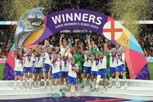 Euro 2025: Chiến thắng của Anh lập kỷ lục người xem cao nhất năm