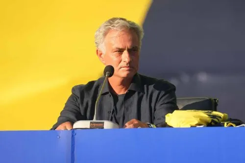 Jose Mourinho có thể tái xuất Premier League một cách đầy bất ngờ