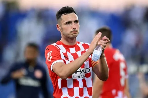 Juventus nhắm hậu vệ liên quan Crystal Palace thay thế Weah