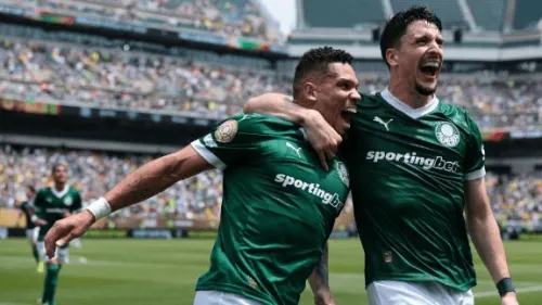 Màn thay người "Đỉnh Cao" của HLV Abel Ferreira