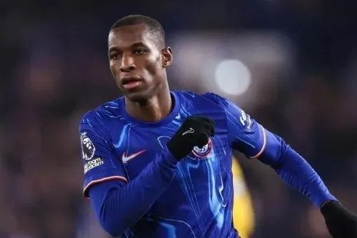 Bayern Munich mượn thành công Nicolas Jackson