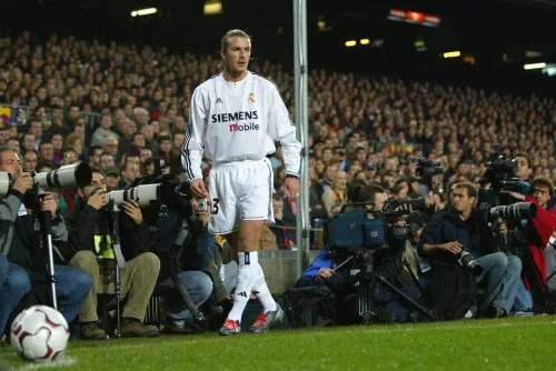 Davide Beckham tiết lộ suýt gia nhập Barca chứ không phải Real