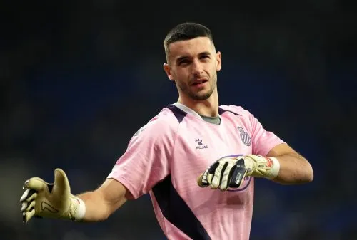Chính thức: Joan Garcia tuyên bố rời Espanyol để gia nhập Barcelona