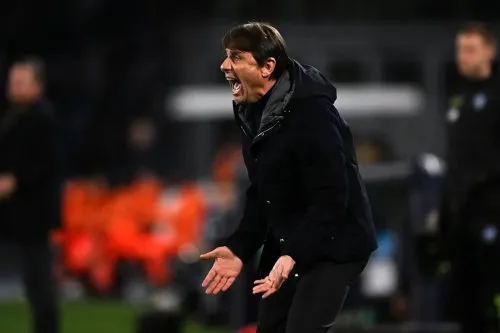 Napoli 3-1 Inter Milan – Nhà báo Italia chỉ trích hành vi 'không thể chấp nhận' của Antonio Conte